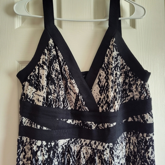 Maxi Snake Patterned Dress - Picture 2 of 5